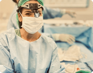 Dr. Ana Borba - Especialista em prótese mamaria